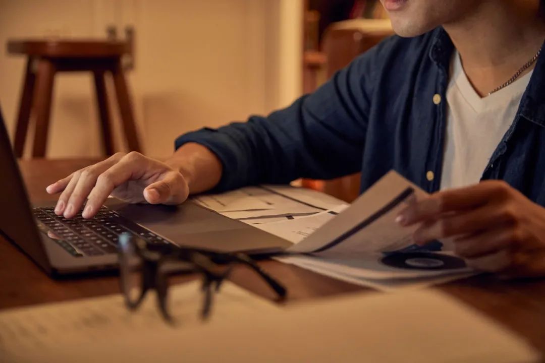 好視力眼貼提醒：近視可能引起這四種“繼發(fā)病”要警惕